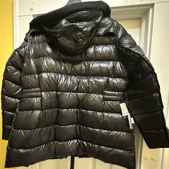 Michael Kors Women's Black Puffer Jacket - Picture 4 of 6